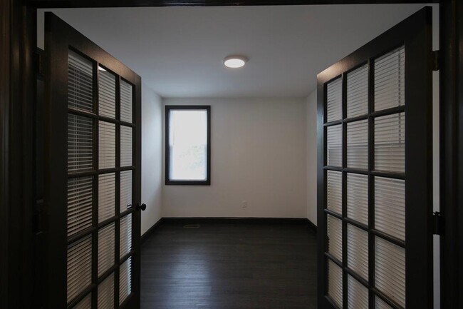 Foto del edificio - 190 Knight St