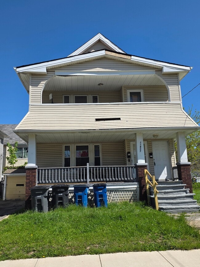 Photo - 11807 Honeydale Ave Apartment