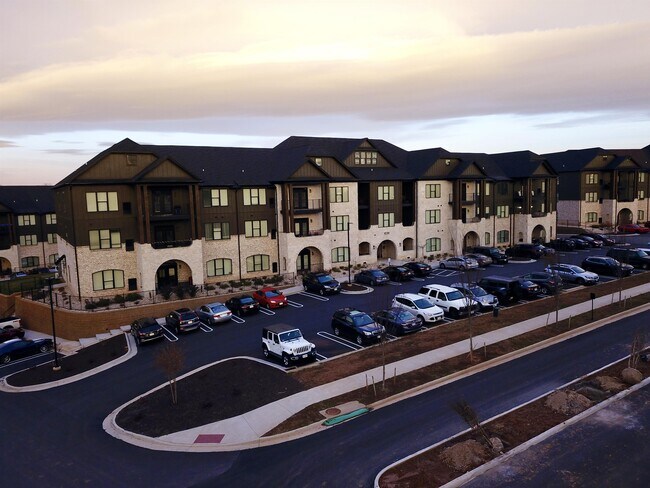 Building Photo - 1083 N Westyn Lp