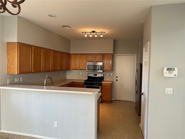 Foto del edificio - 8840 Rising Creek Ct
