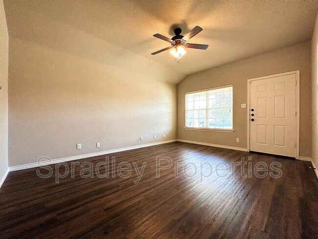 Foto del edificio - 614B Paseo del Plata