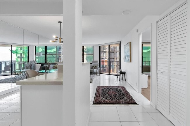 Building Photo - 1865 Brickell Ave