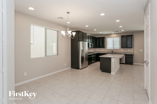 Foto del edificio - 359 Elks Peak Ave