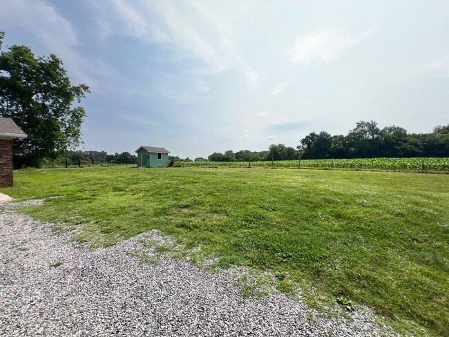 Building Photo - For Rent: 3BR, 1BA in the country