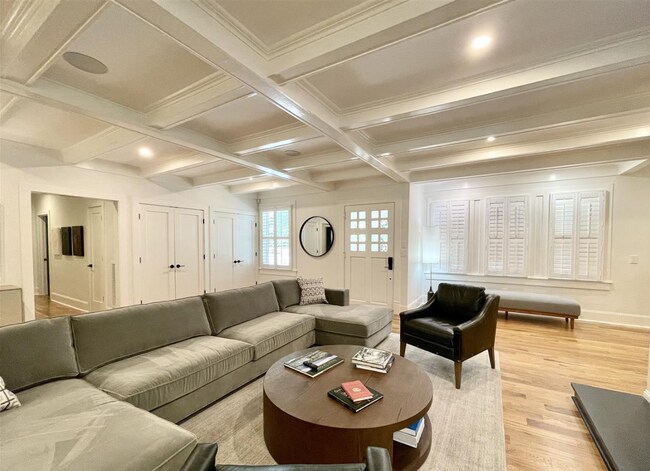 Foto del edificio - 80 Ritter Rd W