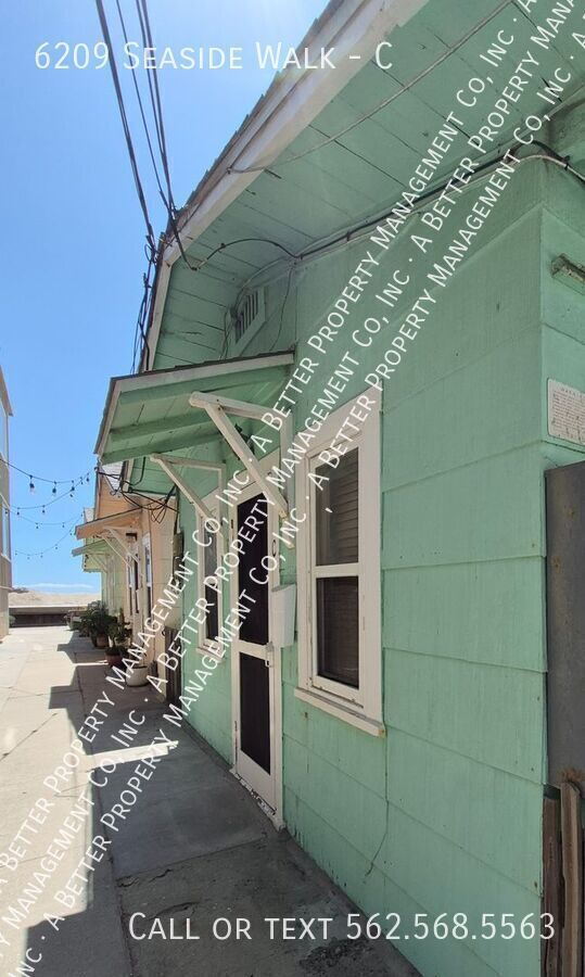 Building Photo - 6209 E Seaside Walk