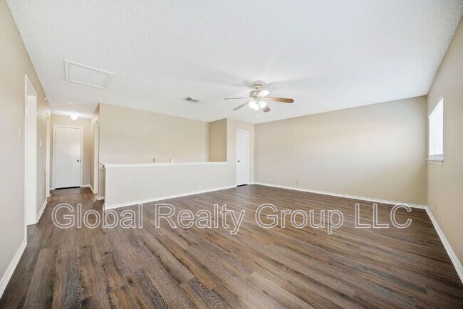 Building Photo - 1117 Stone Hollow