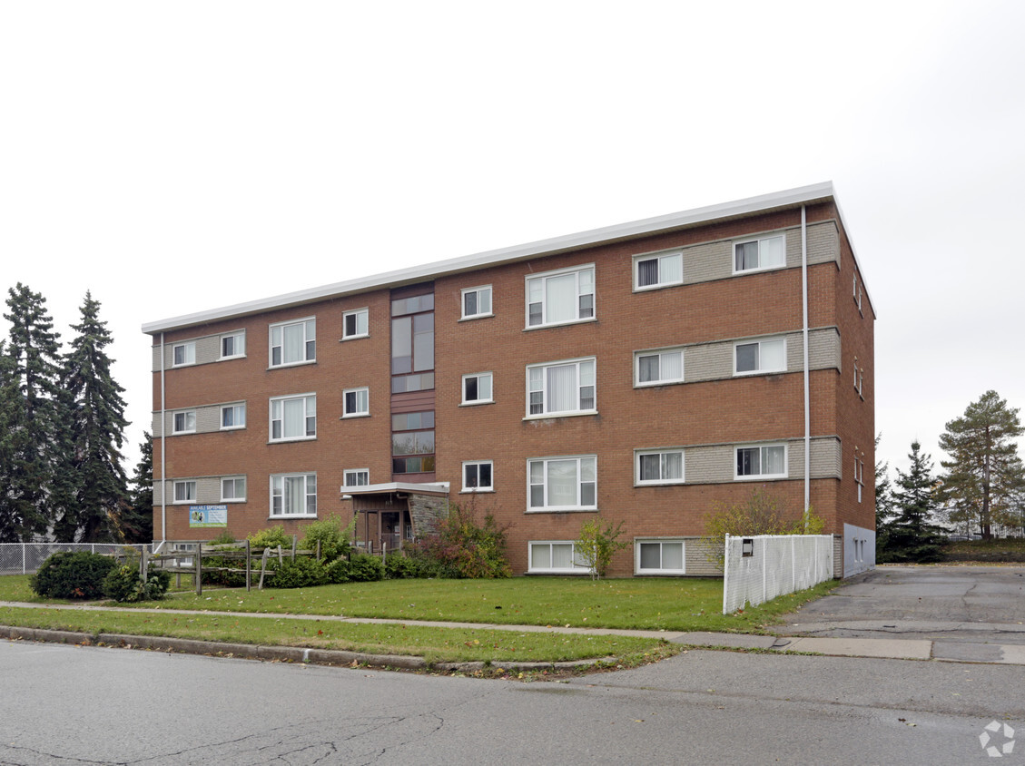 Building Photo - 419 Hazel St
