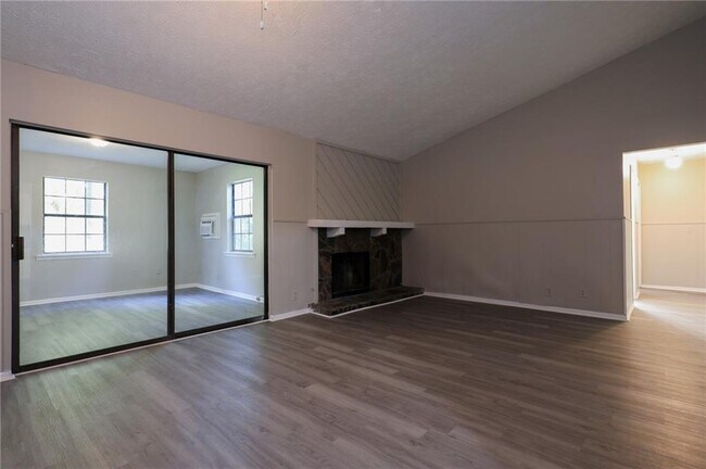 Foto del edificio - 3069 Caliente Ln