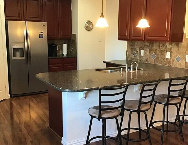 Foto del edificio - 5357 Sonoma Dr