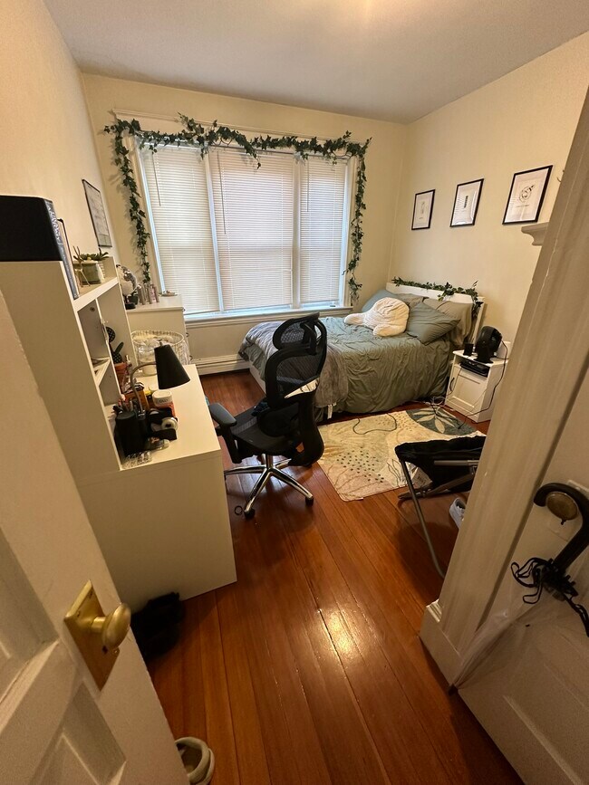 Foto del edificio - 195 Winthrop Rd