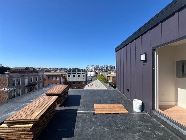 Building Photo - 58 Lubec St
