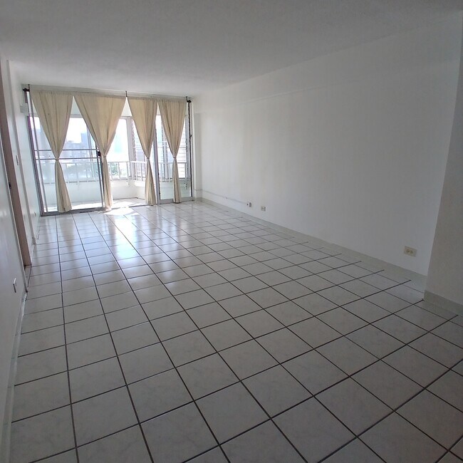 Foto del edificio - 410 Magellan Ave