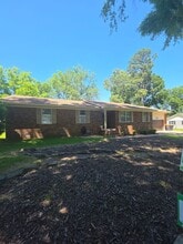 Building Photo - 1810 W 3rd Ct
