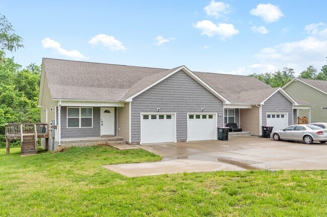 Building Photo - 1709 Evans Rd