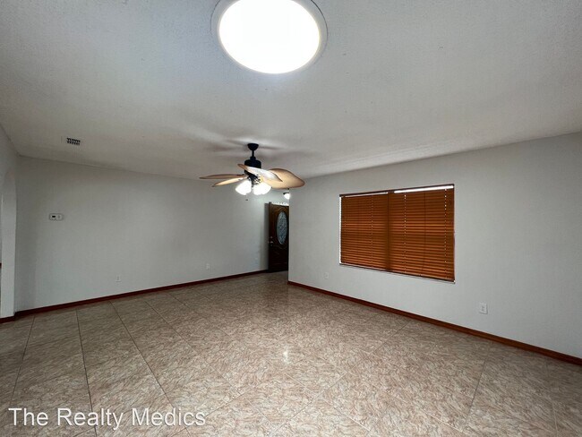 Foto del edificio - 3 br, 2 bath House - 13734 SW 38th Ct