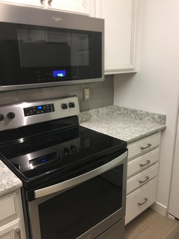 Foto del edificio - 4545 Wheaton Dr