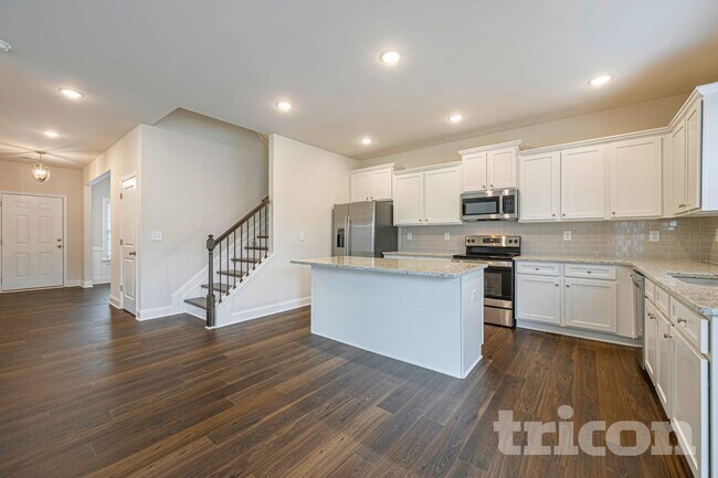 Foto del edificio - 409 Curlin Ct