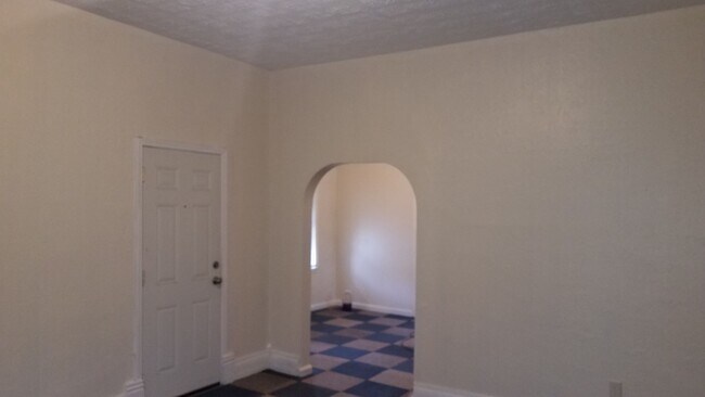 Foto del edificio - 2350 Germantown St