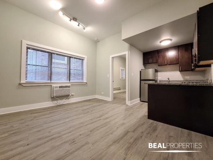 Foto principal - 1 bedroom in CHICAGO IL 60610
