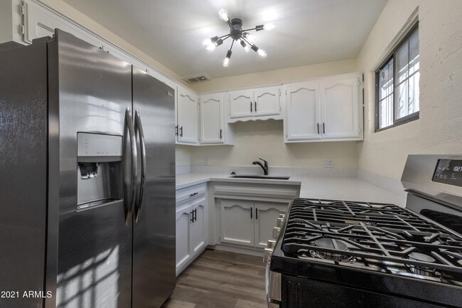 Building Photo - 4417 N 21st St