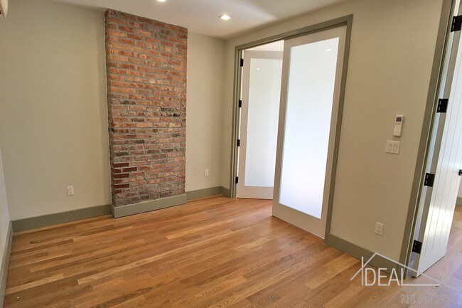 Building Photo - NO FEE Brand New 3 Bedroom in Crown Heights!
