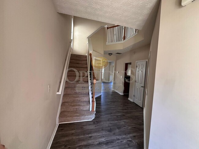 Foto del edificio - Canton 4BR/2.5BA Near 575