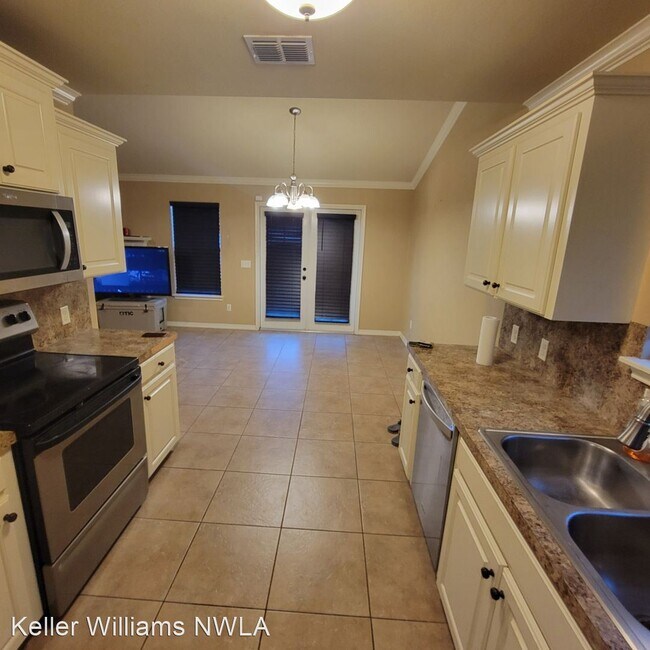 Building Photo - 3 br, 2 bath House - 514  Amberwood Dr