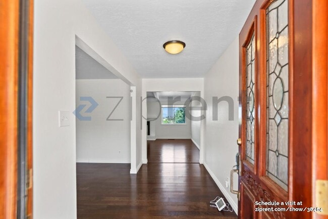 Building Photo - 307 Boulder Dr