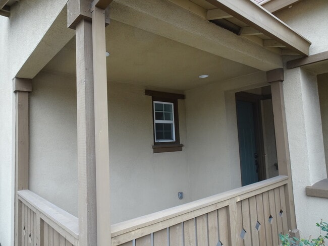 Building Photo - 6633 Donlon Way