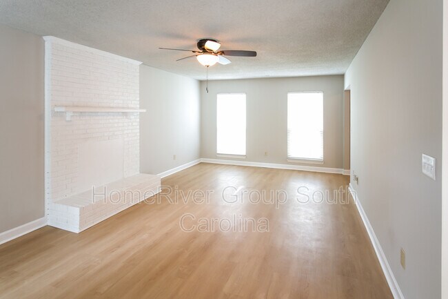 Foto del edificio - 4609 McCandy Ln