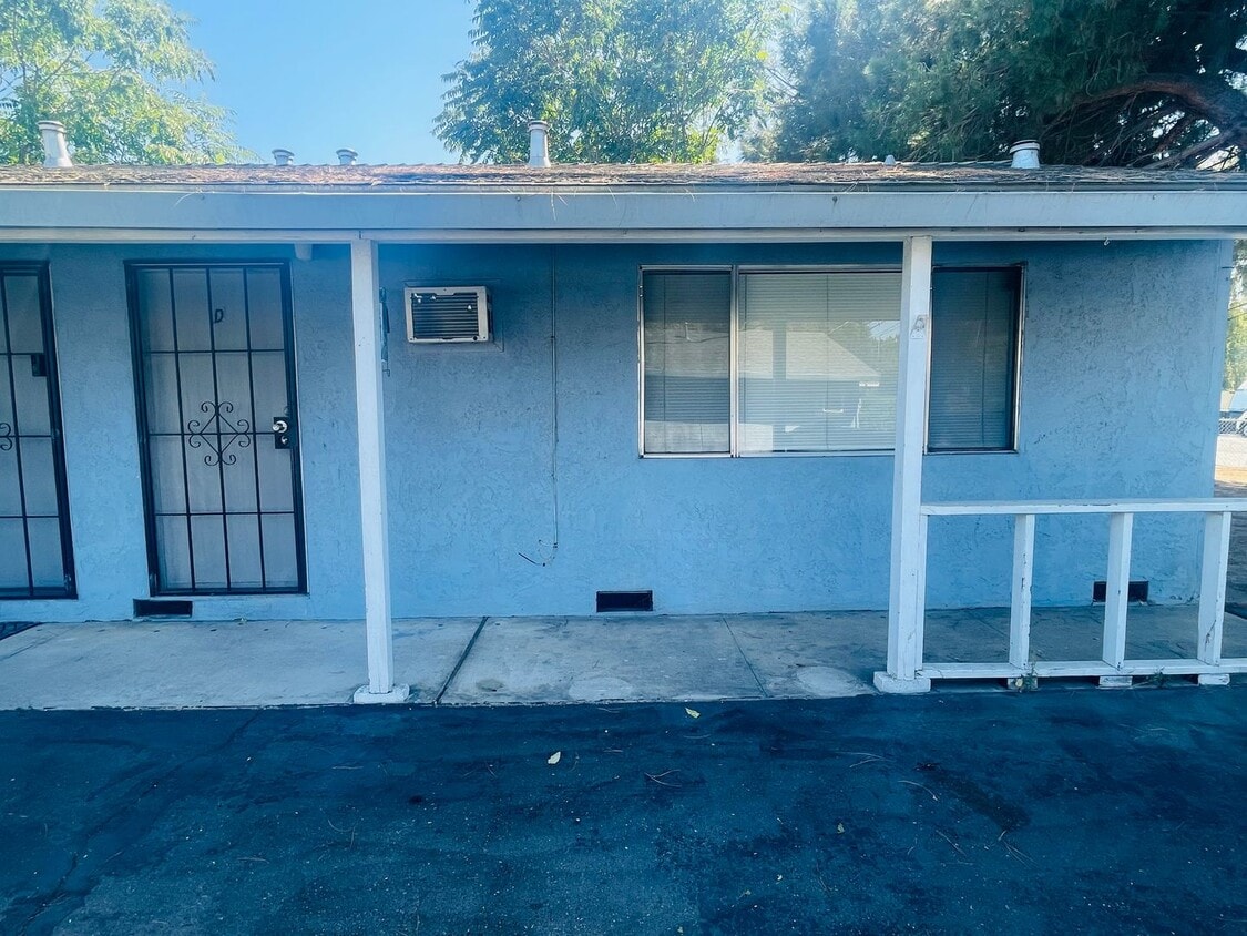 Primary Photo - 2081-437 Myrtle