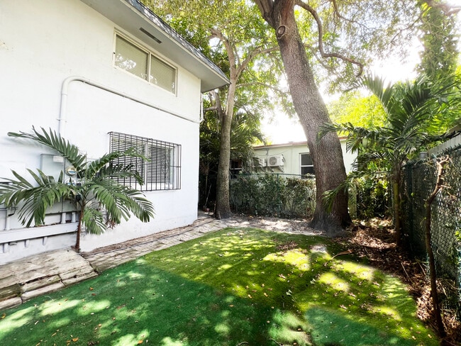 Building Photo - 65 NE 59th St