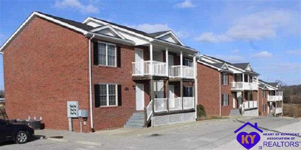 Foto principal - 867 Broadway St