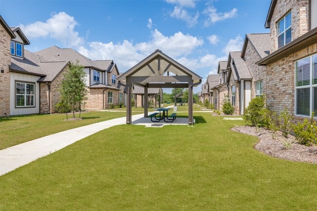 Foto del edificio - 115 Park Place Cir