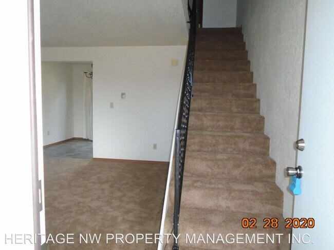 Building Photo - 155 8th St