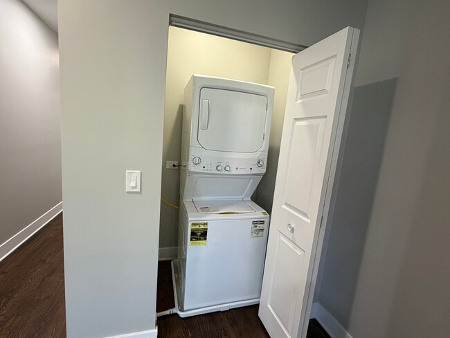 Building Photo - 7823 S Colfax Ave