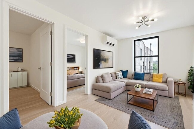 Building Photo - 524 W 134th St