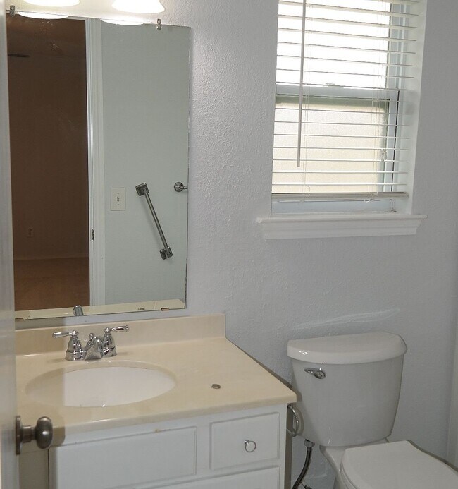 Foto del edificio - 2612 E Park Blvd