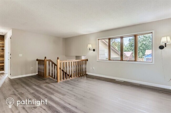 Foto del edificio - 2683 Greystone Avenue N, Oakdale, MN, 55128