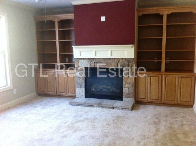 Building Photo - 222 Highwoods Pkwy