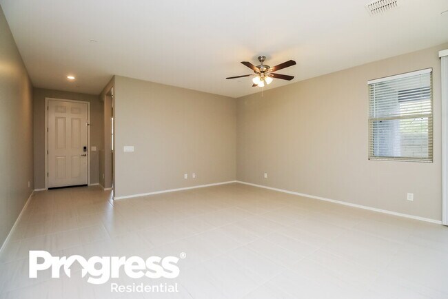 Building Photo - 3112 S Sunrise