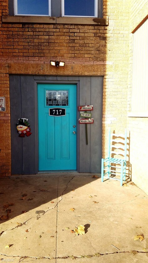 Foto principal - 717 Culbertson Dr