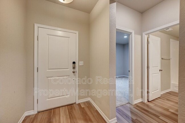 Building Photo - 5993 Mumford Dr.