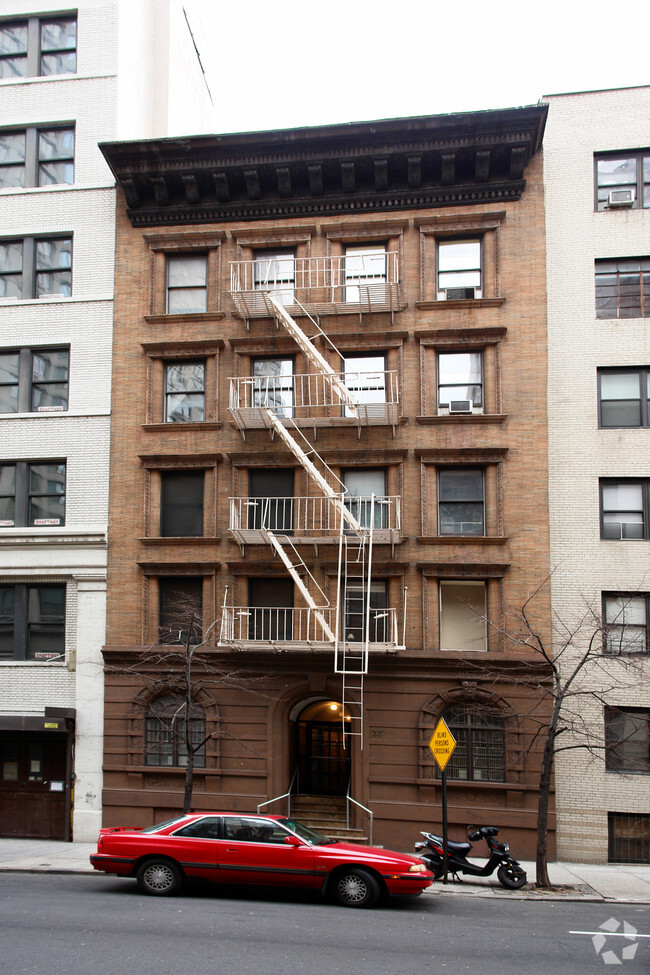 Foto del edificio - 35 West 65th Street