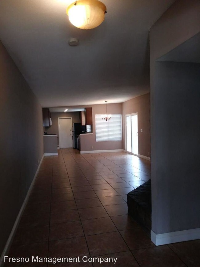Foto del edificio - 534-536 W Alamos Ave