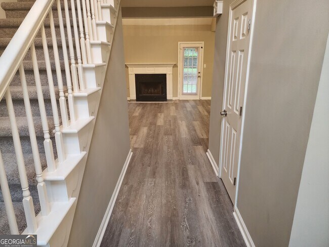 Building Photo - 263 Northwind Dr