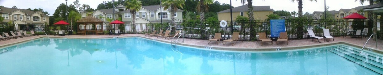 Foto del edificio - Spacious Gated Condo Living Minutes from St. Johns Town Center & UNF!
