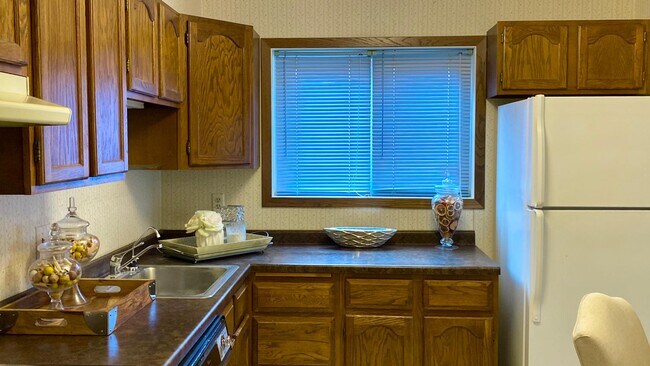 Foto del edificio - 350 Ford Rd