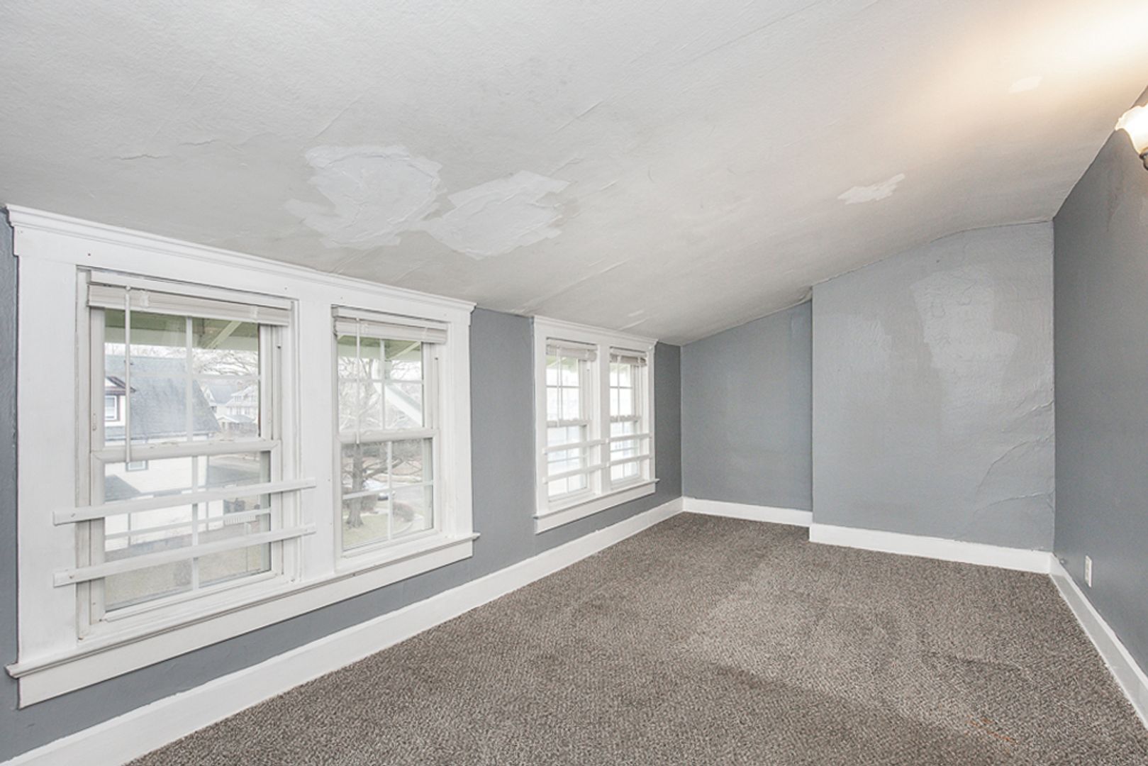 2827 Avondale Ave Cleveland Heights, OH 44118 – photo 3